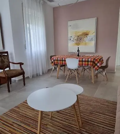 4rent Vila Vm8 * Plazhi San Pietro