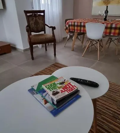 Villa 4rent Vila Vm8 *